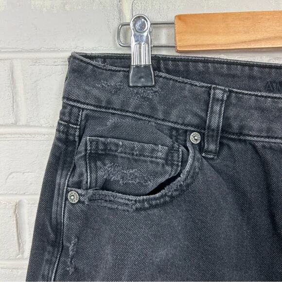 American Eagle Black Distressed Denim Mom Jeans Size 10 - Picture 6 of 9